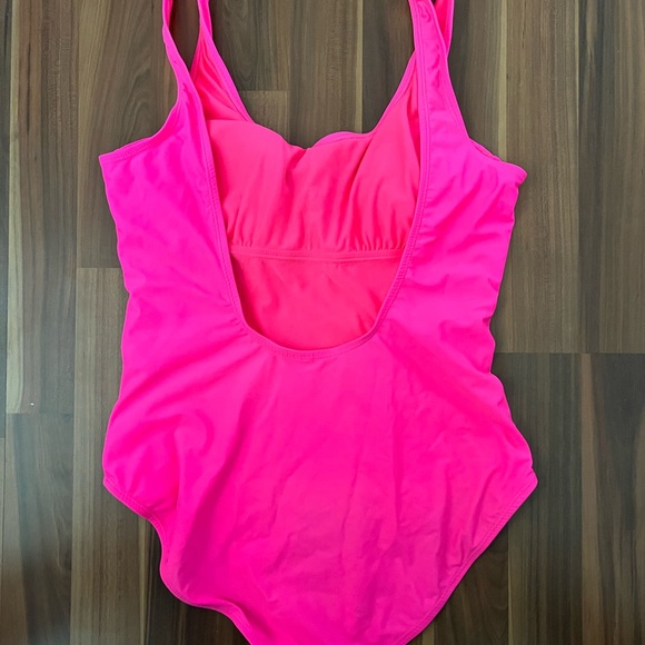 No boundaries Women’s bathing suit - Picture 3 of 5